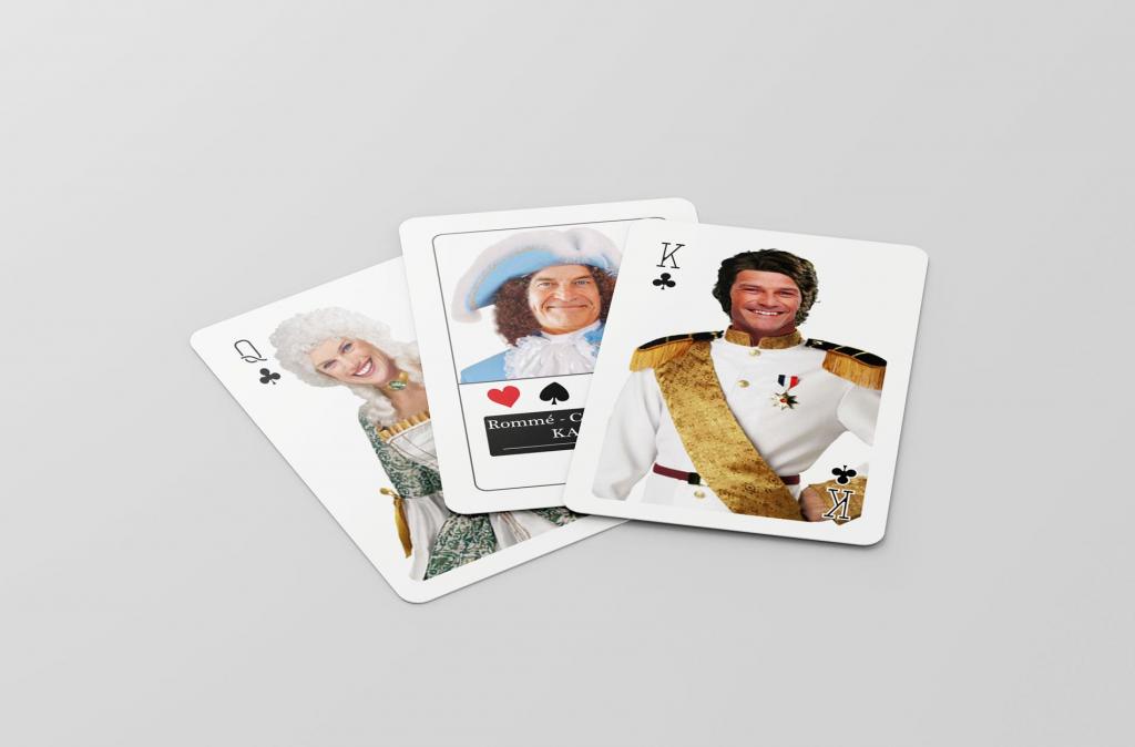 Rommé, Rommee, Rummy, Canasta, Jolly - Spielkarten mit Gesichter in Kostüme